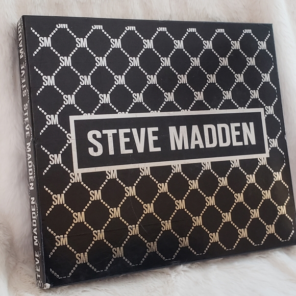 Steve Madden Card Case and Travel Pouch Gift Boxed Set NWT - Picture 11 of 14